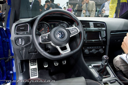 Volkswagen Golf GTI, Salón de París 2012