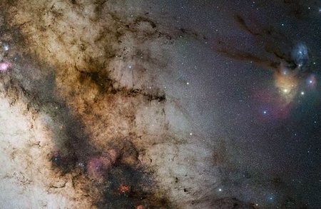 Espectaculares imágenes del universo divulgadas por el Observatorio Europeo Austral en su 50 aniversario