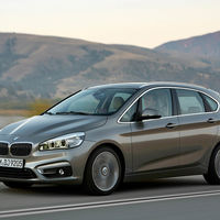 BMW se atrevió con la tracción delantera y es todo un éxito 