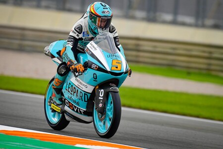 Jaume Masià no tira la toalla y empieza dominando en los primeros entrenamientos de Moto3