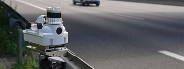 Lleva dos años serrando radares de velocidad con una radial sin que le pille la Policía. Ahora ha vuelto a la carga
