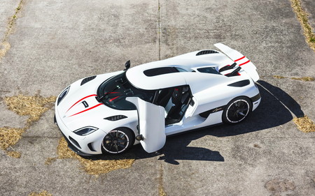 Video: El Koenigsegg Agera R es el mejor regalo de navidad para cualquier amante de los autos