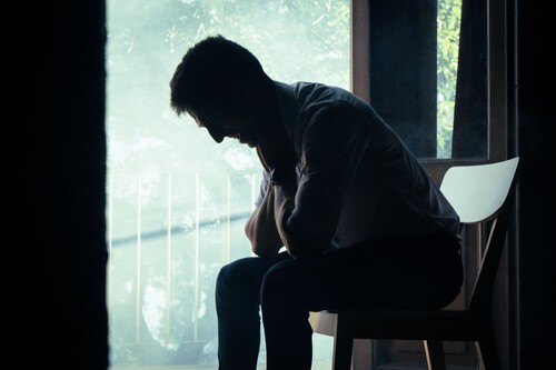 Sam Altman enfrenta una de las preguntas más difíciles para ChatGPT: qué hacer cuando un usuario quiere suicidarse 