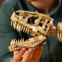 Enorme LEGO de Tiranosaurio Rex tiene un descuento increíble: de los mejores sets para fans de los dinosaurios
