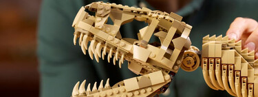Enorme LEGO de Tiranosaurio Rex tiene un descuento increíble: de los mejores sets para fans de los dinosaurios