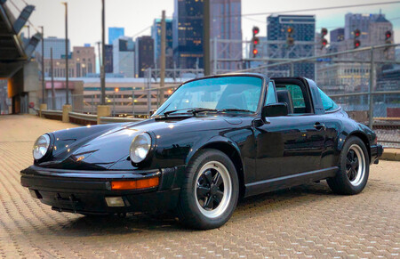 Este Porsche 911 Carrera Targa lo estrenó Tom Cruise y ahora tiene nuevo dueño por poco más de 70.000 euros