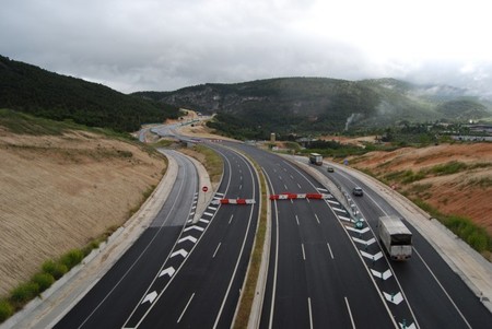 Carretera cortada por obras