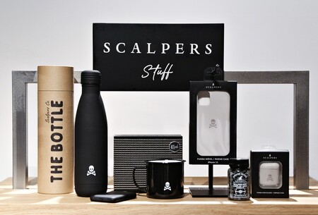 SCALPERS salta del armario a nuestra vida diaria con sus nuevos accesorios para el día a día