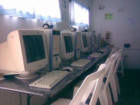 22 detenidos en una Operación Policial (con la colaboración de Microsoft) contra cibercafés y locutorios "piratas"