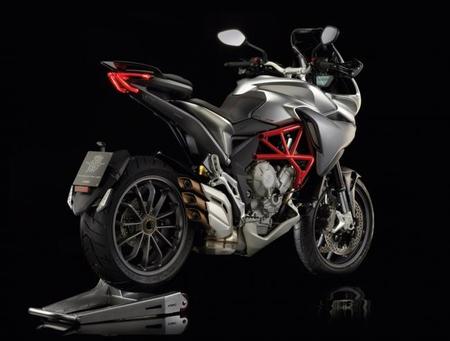 MV-Agusta-Turismo-Veloce-Lusso