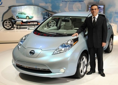 Nissan adelanta la llegada de la conducción autónoma