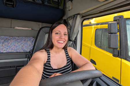 Miriam En El Camion