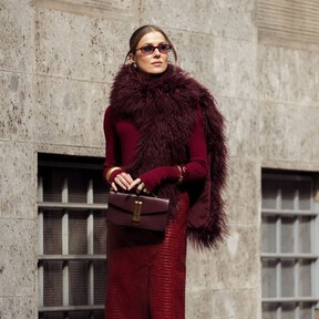 Los botines más vendidos en las segundas rebajas de El Corte Inglés son burdeos, con taconcito y cuestan menos de 40 euros 