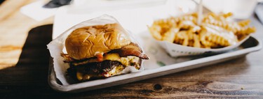 Alimentación y cáncer: estos son los tres grupos de alimentos que más se han relacionado con su incidencia 