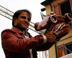 Felipe Massa recibe el Lorenzo Bandini