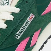 Reebok agota las zapatillas atemporales que mejor sientan con vaqueros y están rebajadas más de la mitad