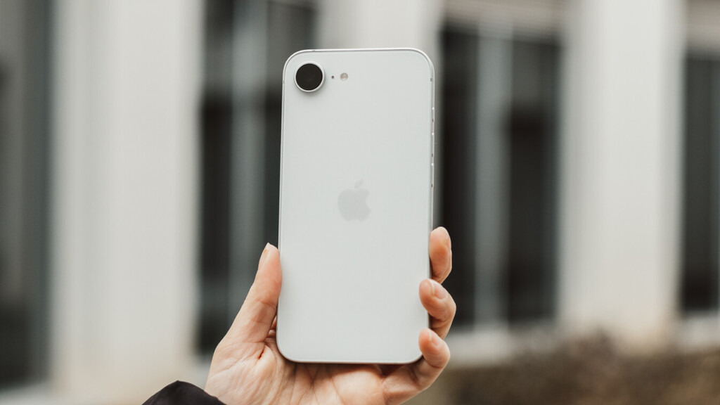 Carrefour tiene el iPhone perfecto para pagar a plazos: hasta 30 meses sin intereses y con regalo de un cupón 