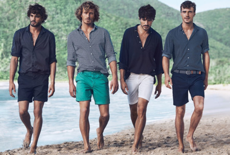 El verano llega a H&M con prints, color y looks relajados para la playa
