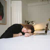 La ciencia pone en duda todo lo que creías sobre dormir: una siesta ultracorta ya puede mejorar tu memoria