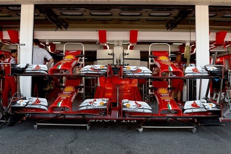 Bernie Ecclestone quiere que los equipos consideren tener tres coches