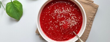 Crema fría de remolacha y sandía, una receta refrescante que se prepara en solo 10 minutos 