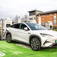 BYD se compromete a cubrir los daños si su sistema de estacionamiento automático causa un accidente 