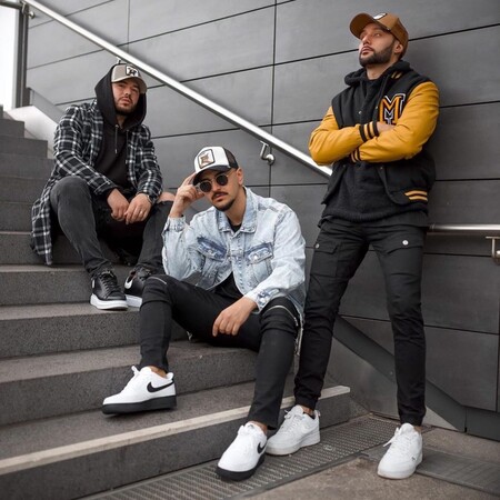 El mejor street-style de la semana convierte al look en negro como protagonista de las calles