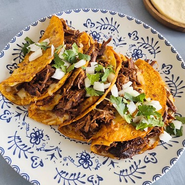 Cómo hacer tacos de birria de res: la receta mexicana más jugosa y adictiva para mojar  
