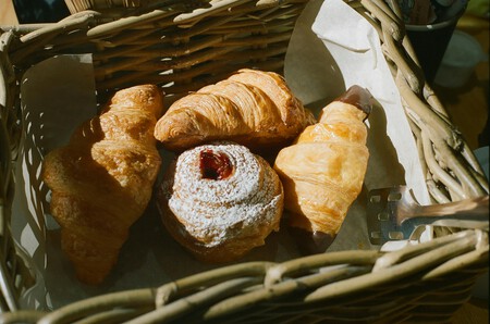 ¿Por qué huele tan bien una panadería? Te revelamos la ciencia detrás del aroma del pan 