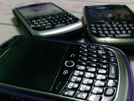 Los Emiratos Árabes ofrecen un iPhone gratis a los usuarios de la prohibida BlackBerry