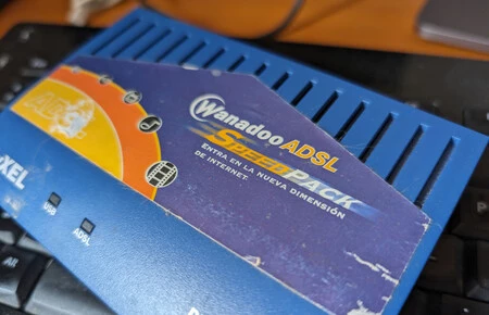 Mi primer módem con acceso por ADSL. Tarifa plana de Internet y sin ocupar la línea. Un sueño hecho realidad