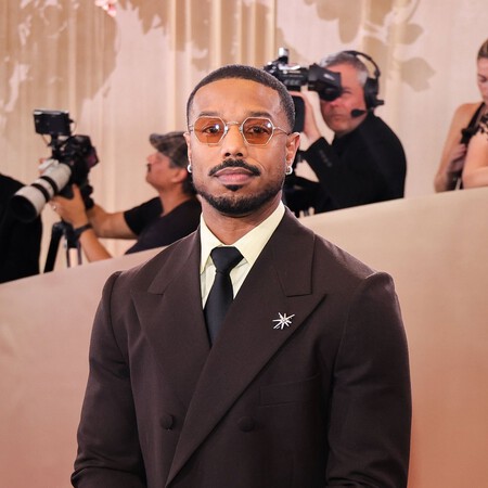 Ni Sol Ni Excusas Asi Se Convirtieron Las Gafas Tintadas En El Nuevo Gesto De Estilo Masculino