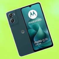 Celular Motorola barato, con cámara de 50 MP y batería que dura dos días por carga. Ideal para regalar a un estudiante 
