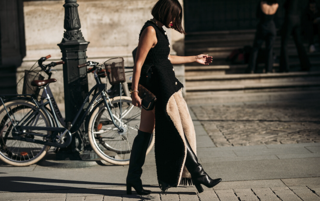 Estas son las botas mosqueteras que quiero comprarme en rebajas: en color negro y con descuentos muy llamativos