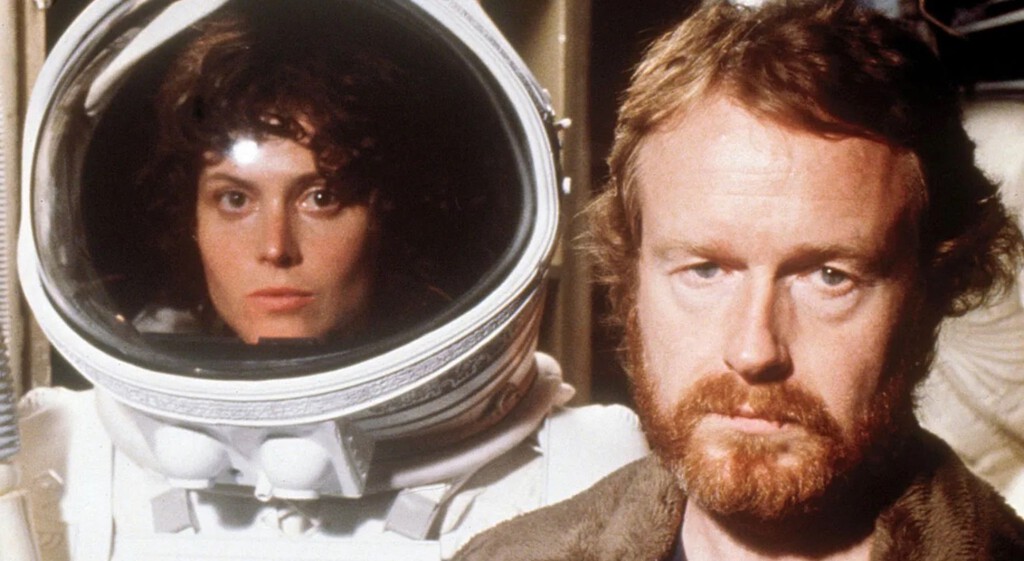 "Atraviesa su casco y le arranca la cabeza": el brutal final que Ridley Scott quería en 'Alien' y casi provoca su despido fulminante
