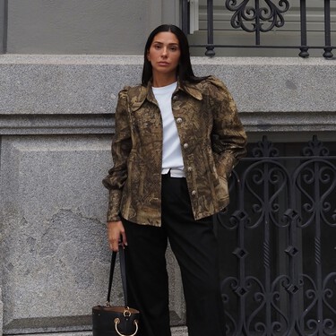 Las nuevas Hoka en color boloñesa que han condenado a las Skechers: son más bonitas, más cómodas y más cool