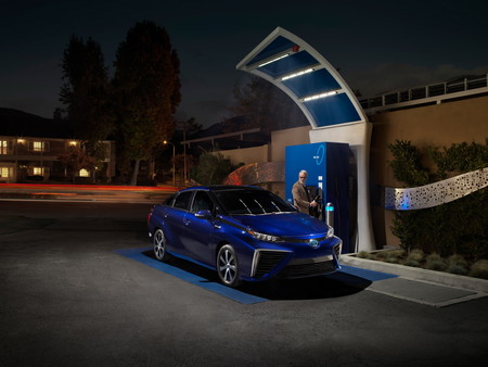 ¡Los autos de hidrógeno tienen futuro! Toyota ha vendido más de 3 mil Mirai tan solo en California