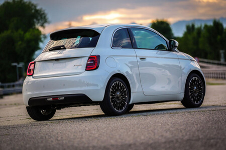 Fiat 500 Hybrid 2026 4
