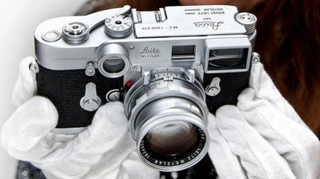 Leica ha subastado su cámara un millón por 840.000 euros