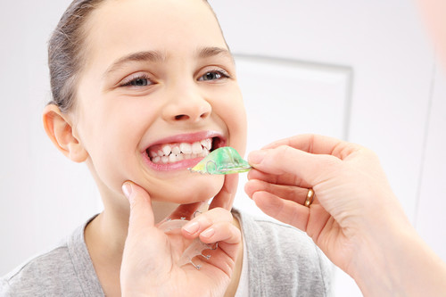 Cómo prevenir el uso de ortodoncia en niños: consejos y hábitos saludables de los expertos