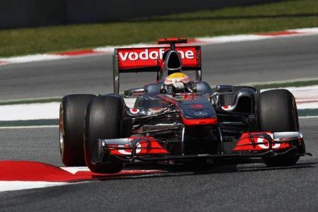 Lewis Hamilton arremete contra los pilotos de Toro Rosso
