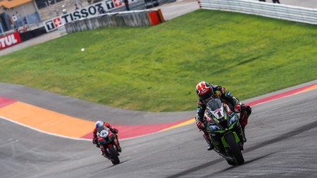 Jonathan Rea se pasea en Argentina para conseguir dos triunfos balsámicos para Kawasaki