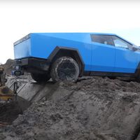 Ni indestructible, ni blindada. La Tesla Cybertruck ha vuelto a demostrar que "tiene la capacidad de remolque de una lata de refrescos"