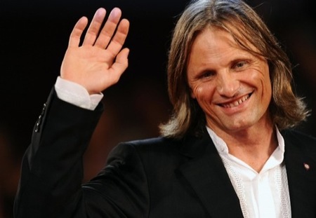 Viggo Mortesen, Nicholas Cage y otros hombres en el Festival de Venecia 2009