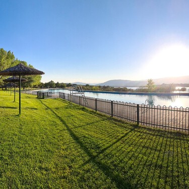 Las piscinas naturales a una hora de Madrid con aguas tranquilas que no tienen nada que envidiar al Mediterráneo