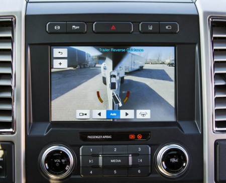 Ford Super Duty Trailer Camara Trasera