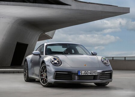 El Porsche 911 podrá volverse híbrido en poco tiempo, pero totalmente eléctrico no, al menos en el corto plazo