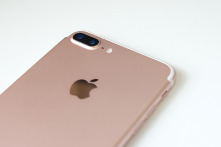 Apple no quiere acuerdos extrajudiciales con Qualcomm y se prepara para el juicio en 2019