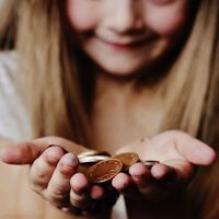 He comparado estos productos financieros de ahorro para niños buscando rentabilidad y que aprendan