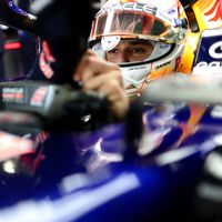 Por primera vez en 10 años un compañero de equipo le está dando caña a Max Verstappen. La culpa no es solo del Red Bull